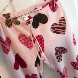 Pajama pants. So soft and comfy !